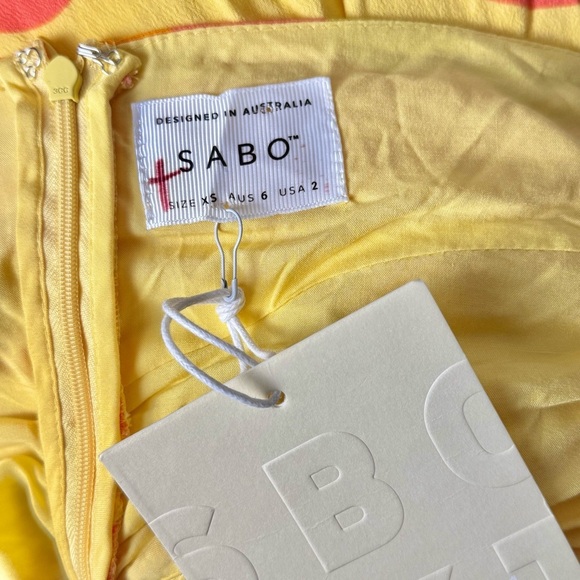 NWT SABO Floral Print Sleeveless Cutout Twist Front Backless Halter Mini Dress 2 - Picture 7 of 10